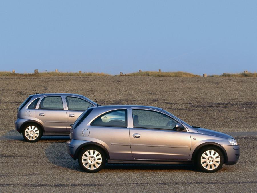  Opel Corsa C 2000 года  (фото 2 из 2)